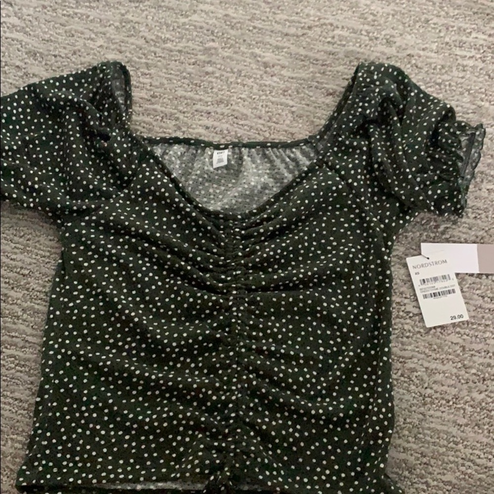 Cropped shirt